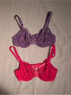 Bali Lace Underwire Bras in Purple and Red - Set of 2